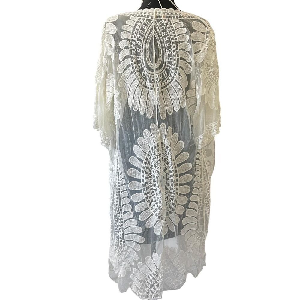 Rebellious-fashion Women's White and Cream Top - Picture 2 of 6